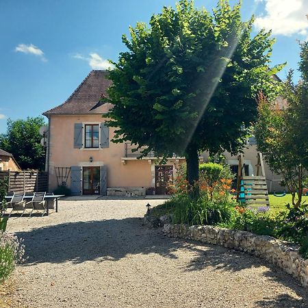 Au pays de Jacquou : Chambre d’hôtes et table d’hôtes Fossemagne Exterior foto