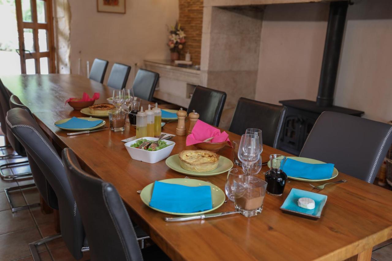 Au pays de Jacquou : Chambre d’hôtes et table d’hôtes Fossemagne Exterior foto